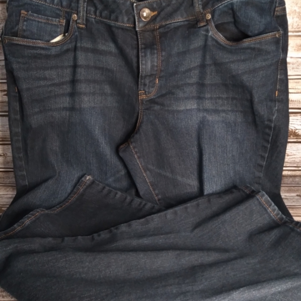 Sonoma bootcut, size 16 stretchy jeans